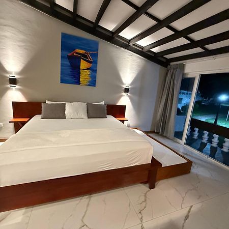 Hotel Tesoro Beach San Luis La Herradura 외부 사진
