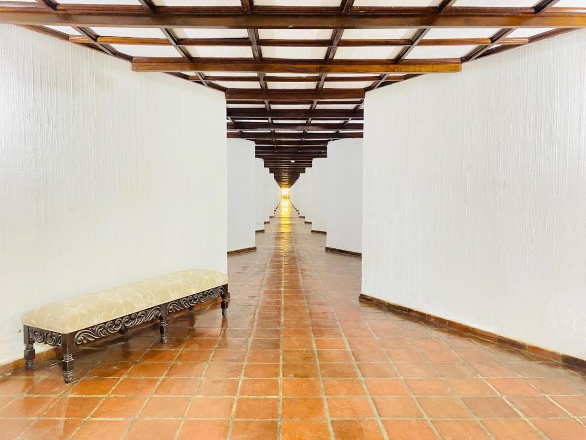 Hotel Tesoro Beach San Luis La Herradura 외부 사진