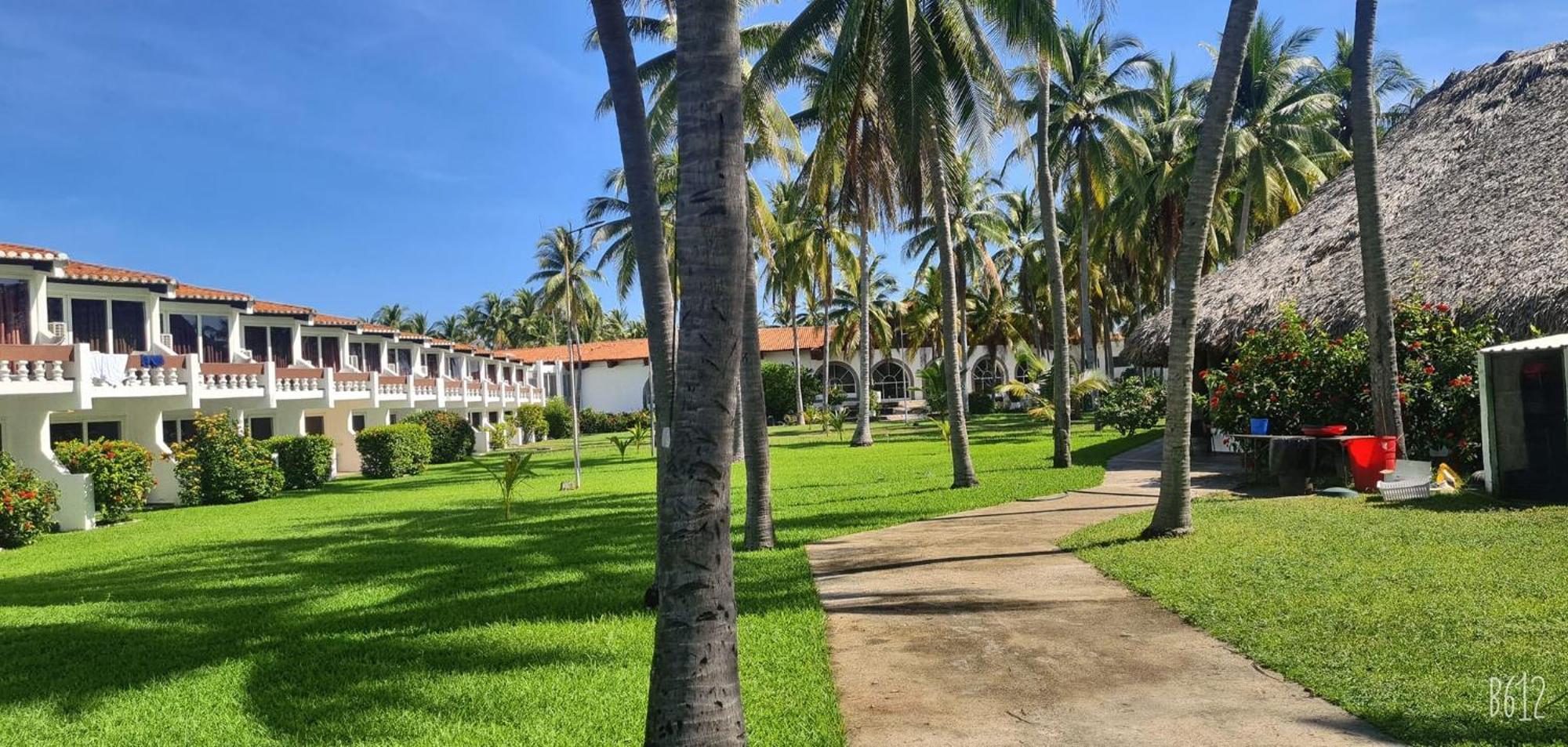 Hotel Tesoro Beach San Luis La Herradura 외부 사진