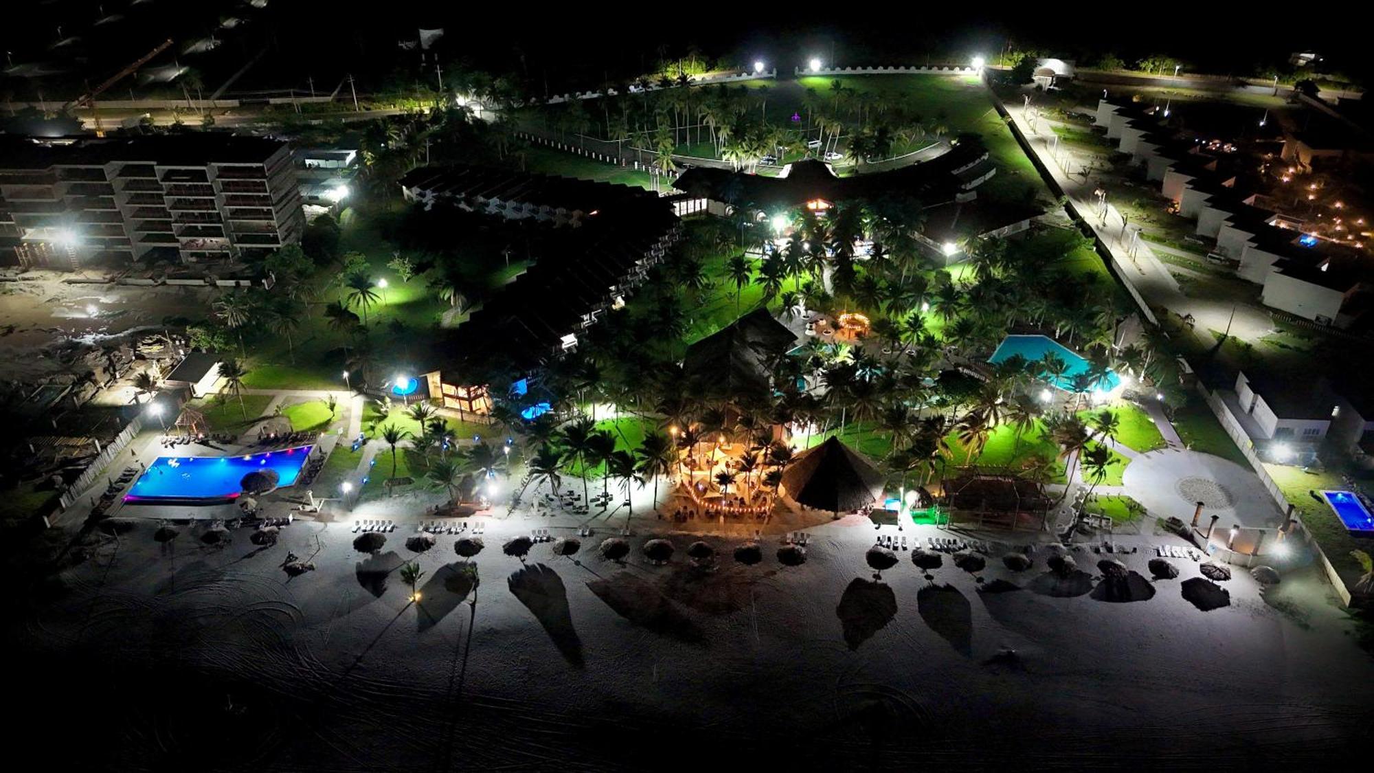 Hotel Tesoro Beach San Luis La Herradura 외부 사진