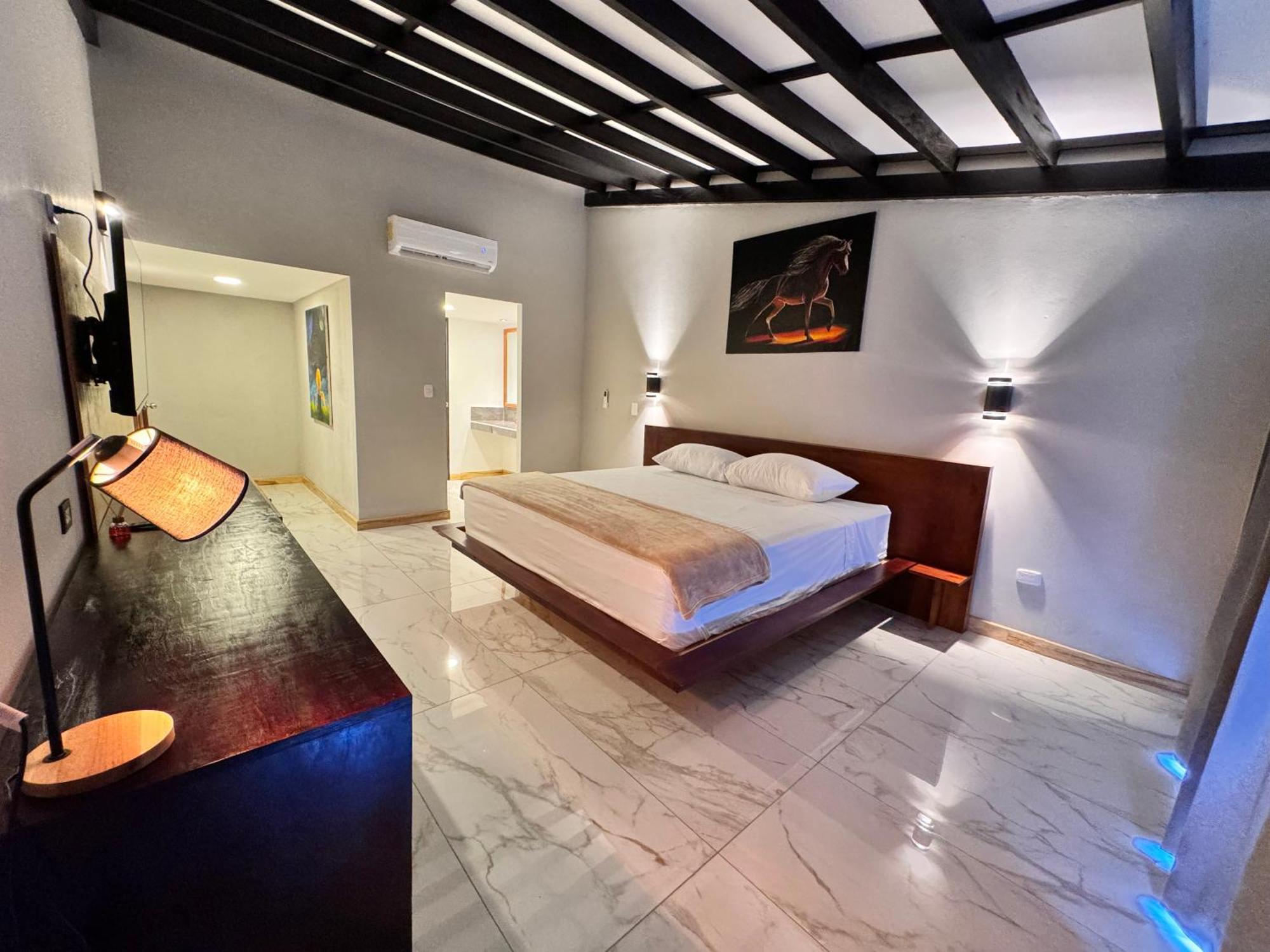 Hotel Tesoro Beach San Luis La Herradura 외부 사진