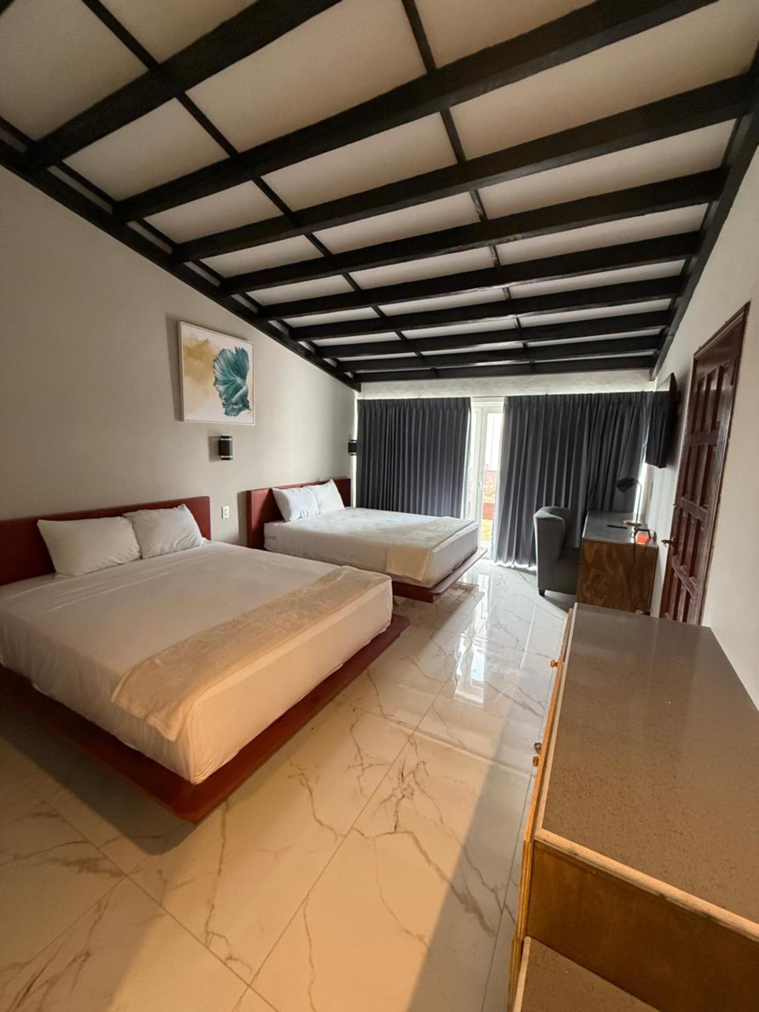 Hotel Tesoro Beach San Luis La Herradura 외부 사진