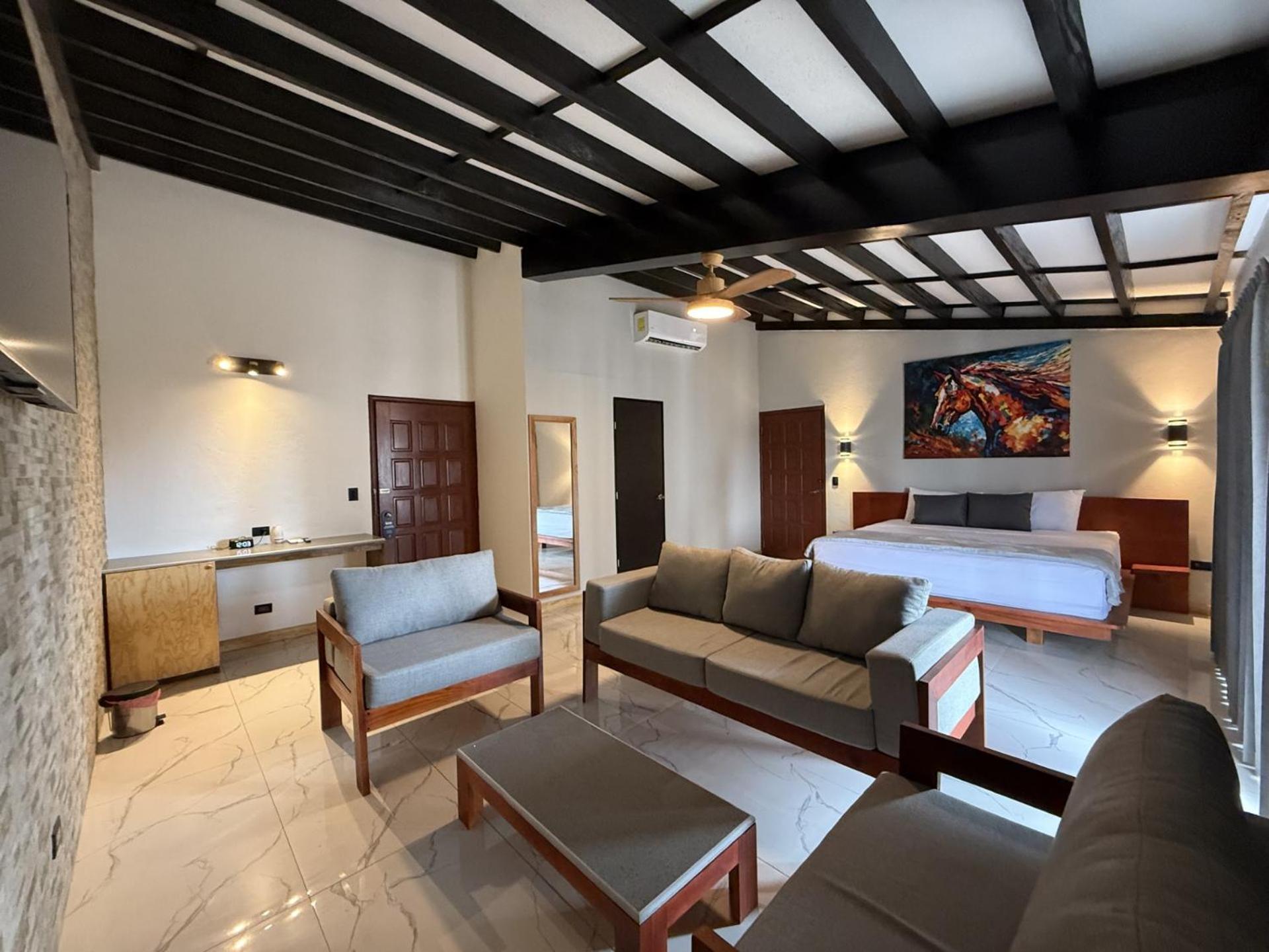 Hotel Tesoro Beach San Luis La Herradura 외부 사진